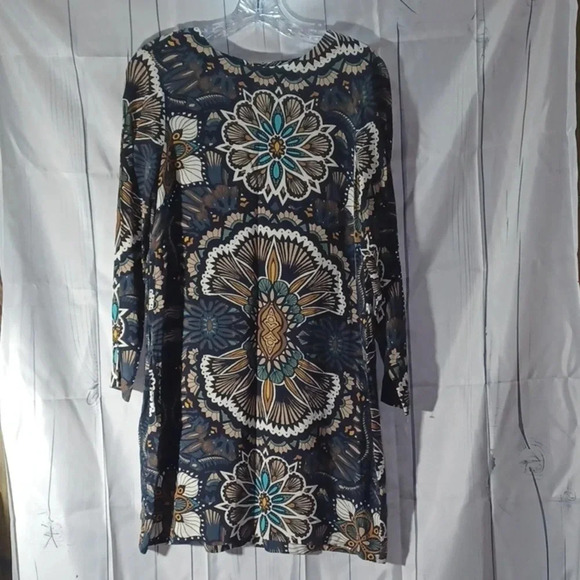 H&M Dresses & Skirts - H&M boho mini paisley dress